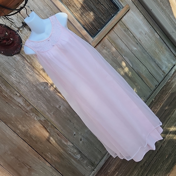 Vintage 2-Piece Radcliffe Dressing Gown - Picture 4 of 17